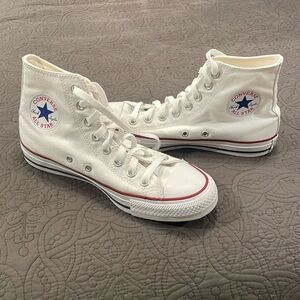 Women’s white Converse. Size 8.5